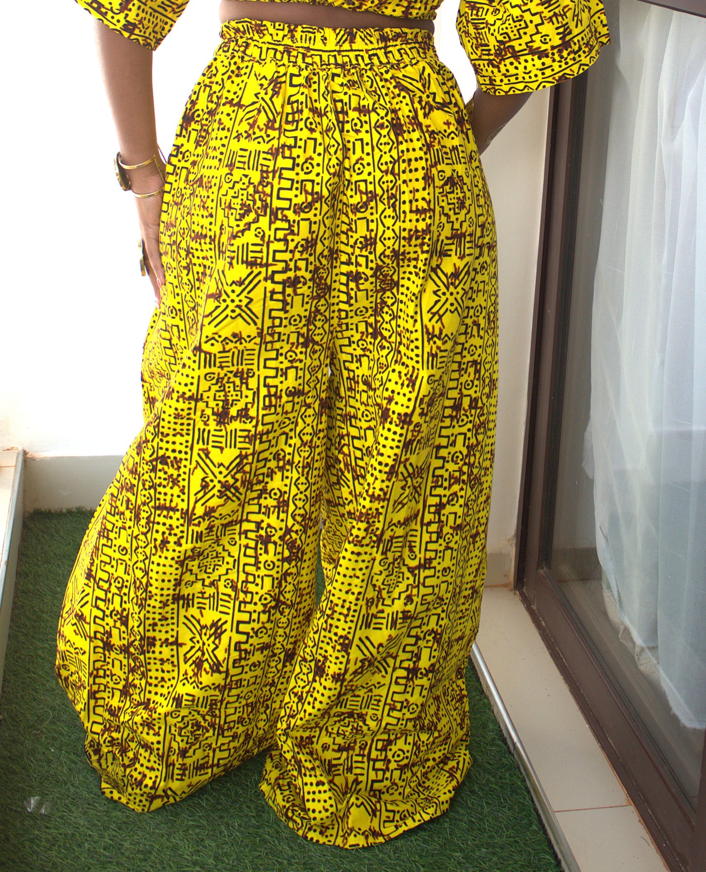 Sun-Drenched Script Two-Piece Set