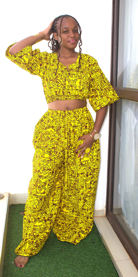 Sun-Drenched Script Two-Piece Set